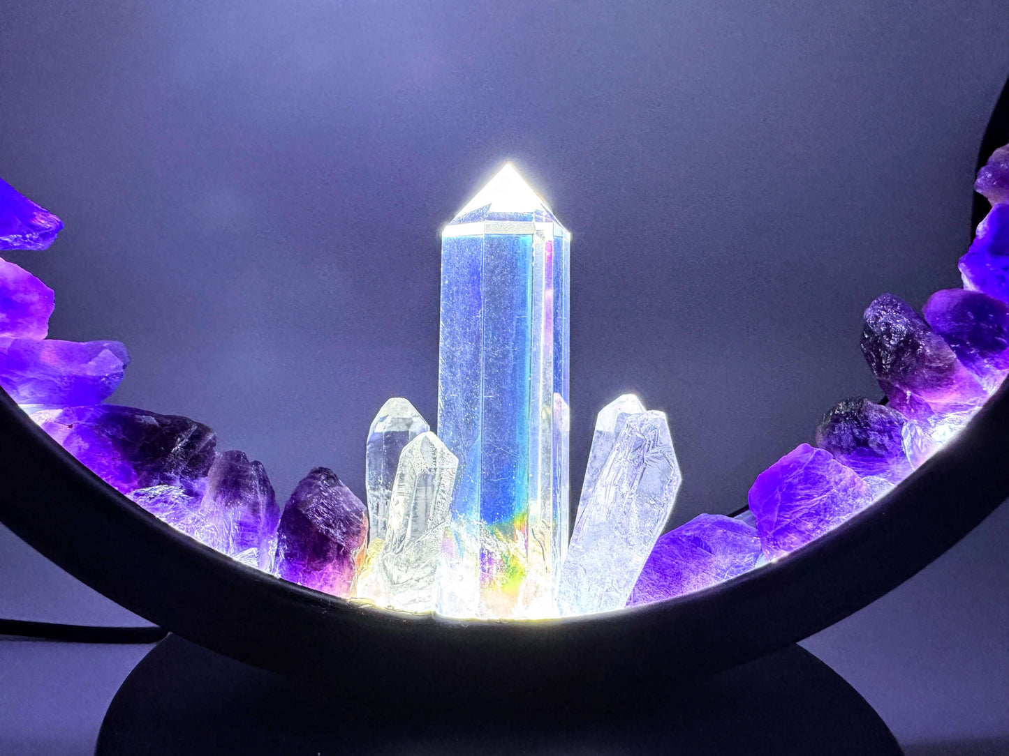 Crystal Portal Lamp “Violet Whisper” (cool light)