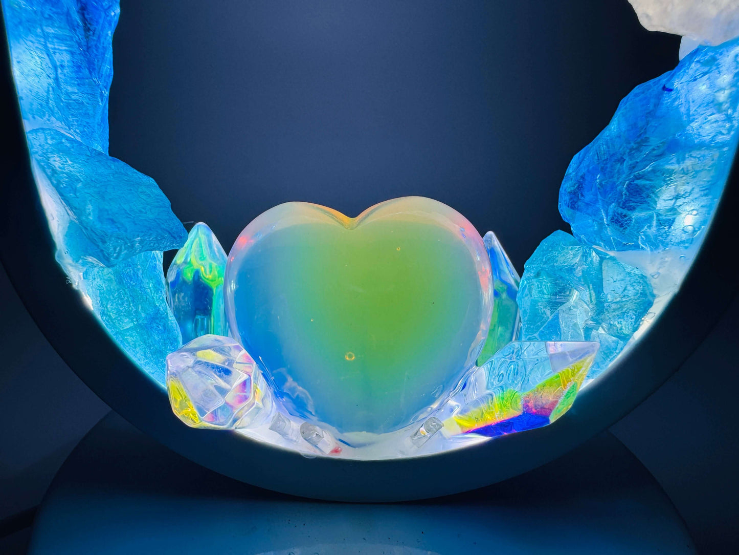 Crystal Lamp “Ocean of Aphrodite”