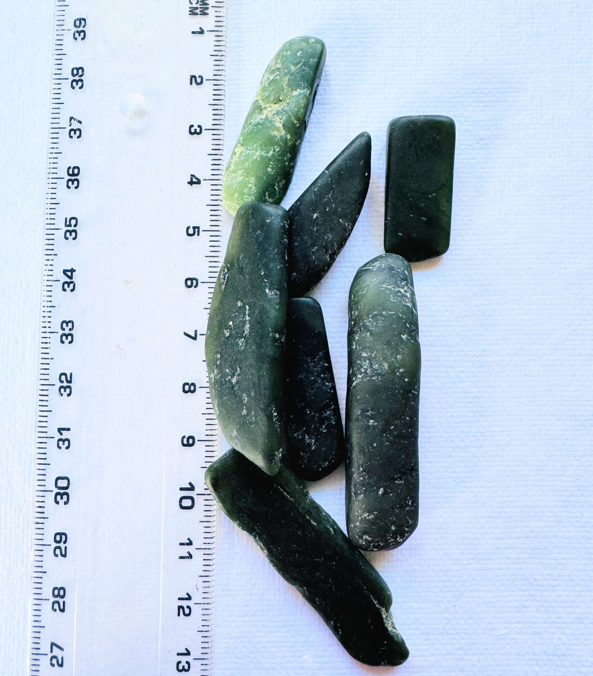 NZ Green Stone 50g / (Pounamu) medium