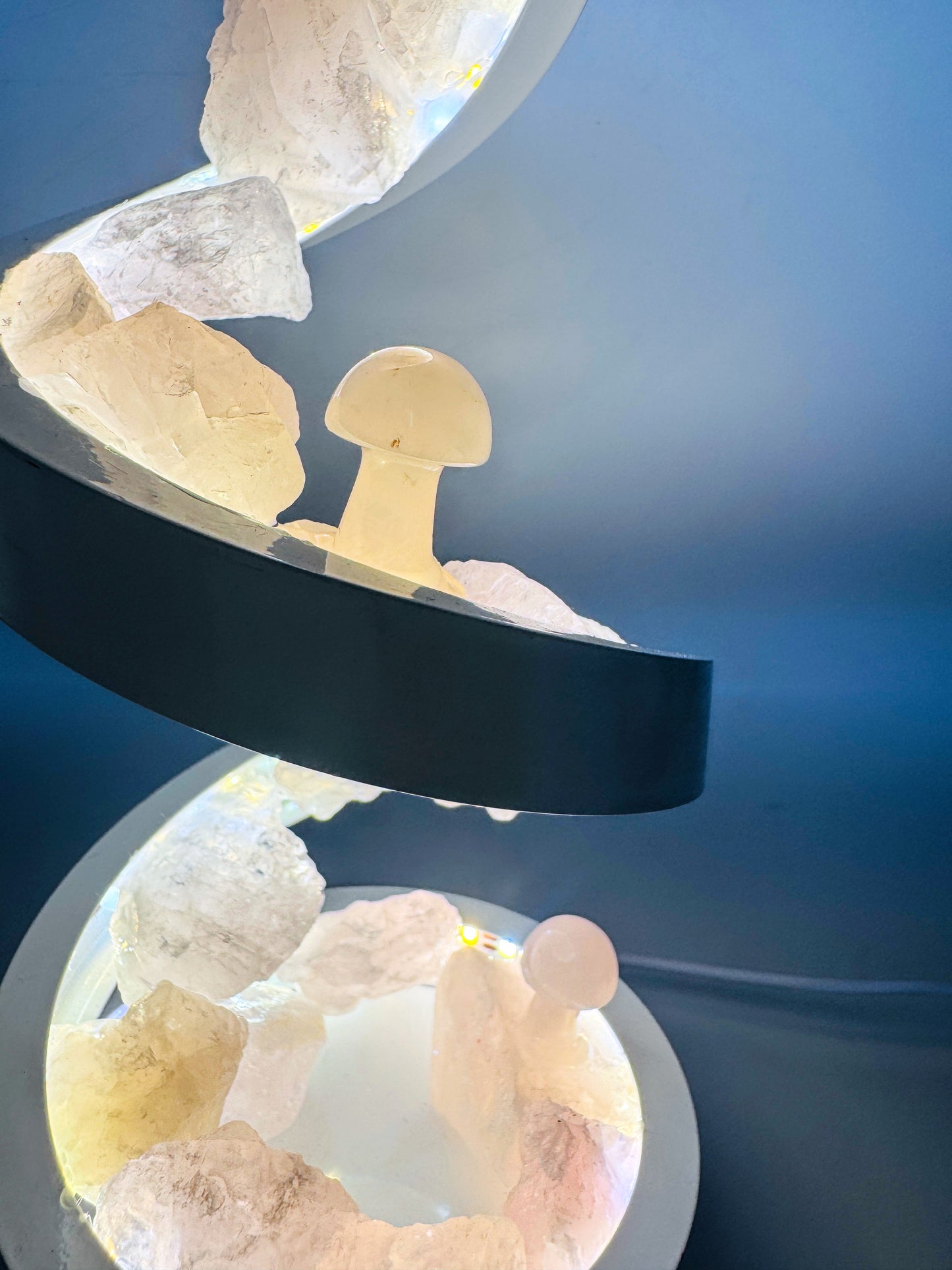 Venus Glow ‘Spiral Lamp’