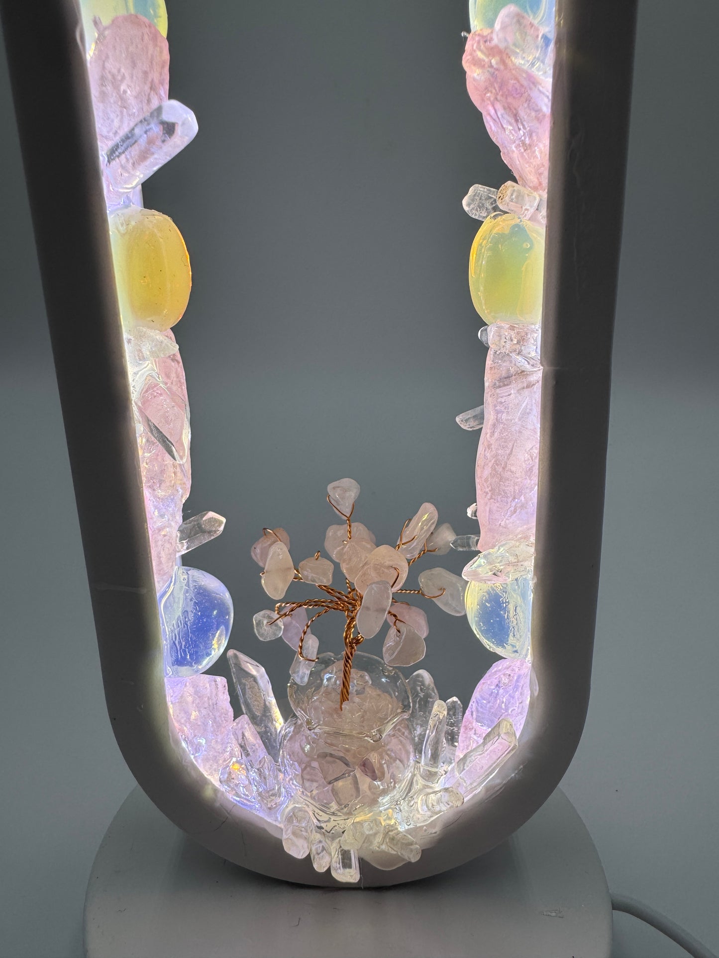 Crystal Lamp “Opal Glow”