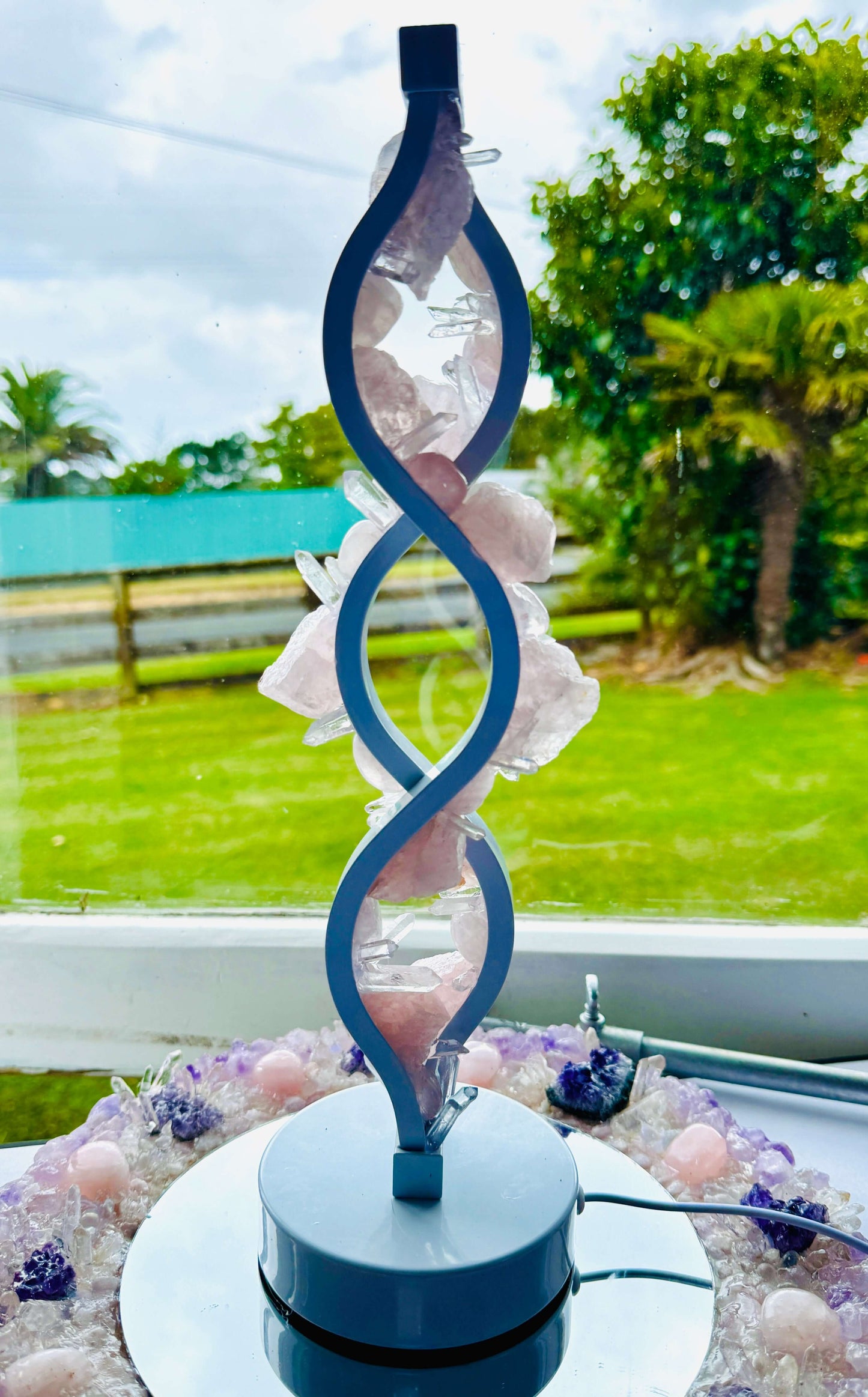 Rose Twist Crystal Lamp