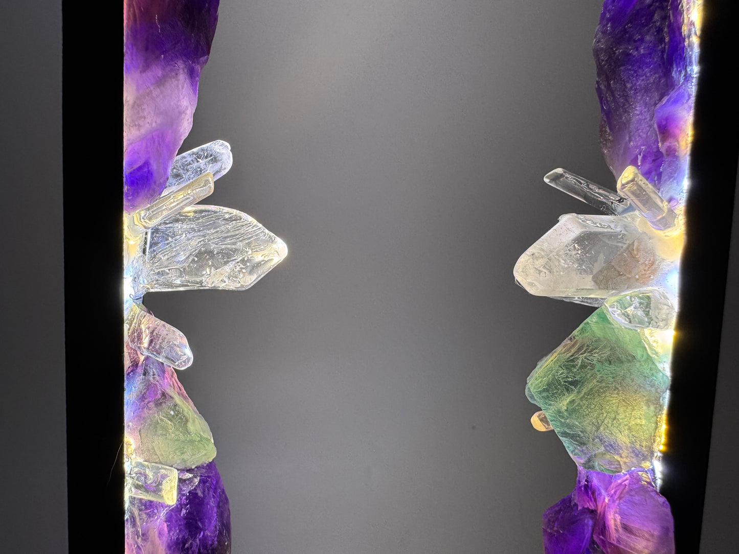 Crystal portal lamp “Aurora Gateway”