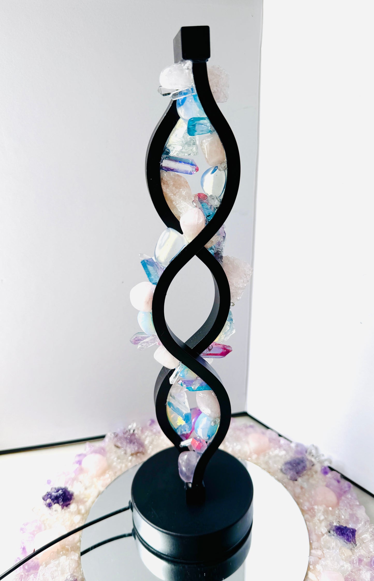 Crystal Twist Lamp “Opalite Dream”