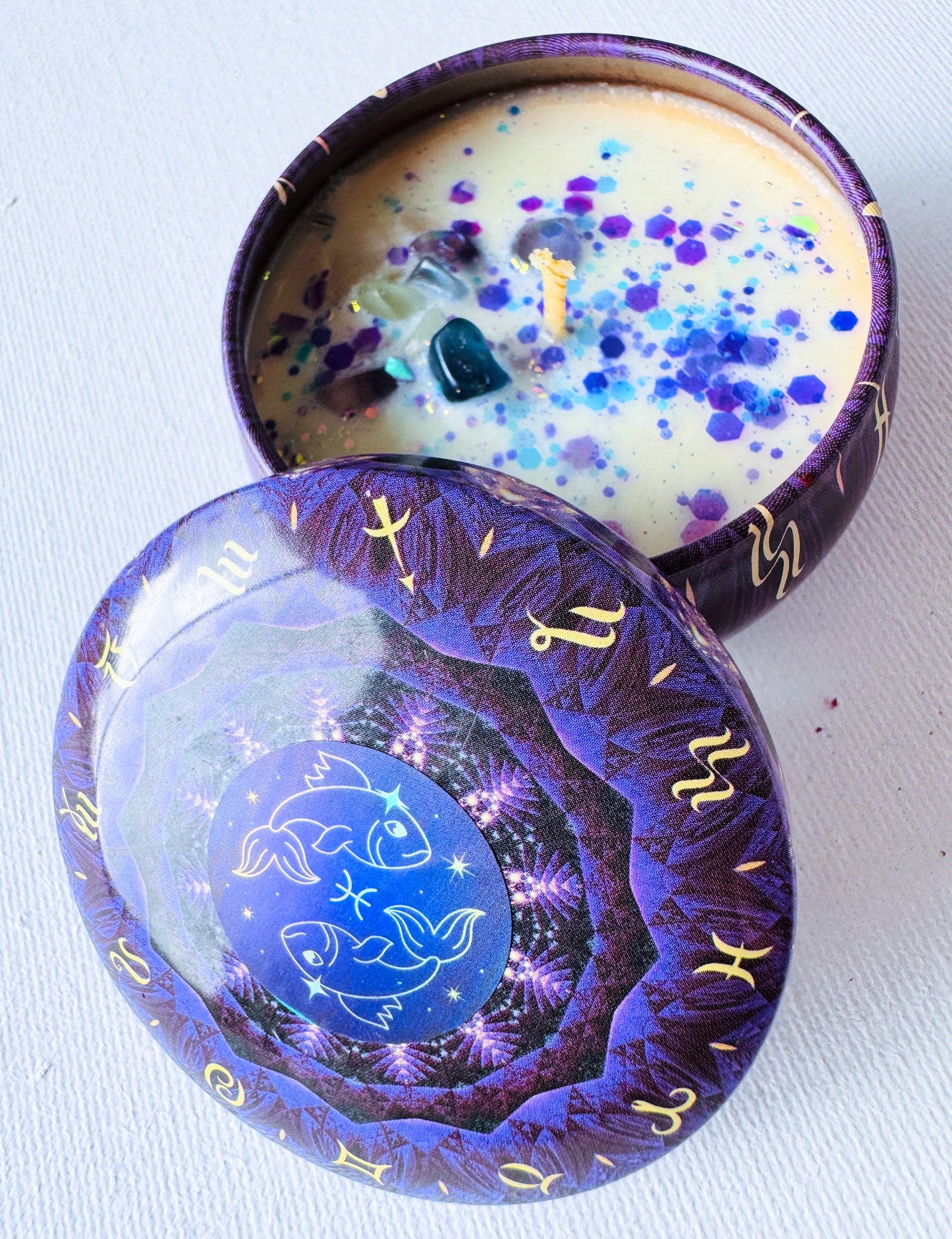 Zodiac Soy Candles .