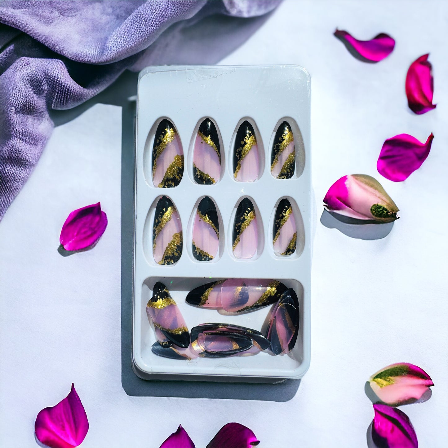 Press Nails (almond)