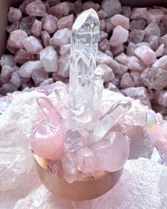 Crystal cluster lamp with rose quartz and clear quartz point on wooden base