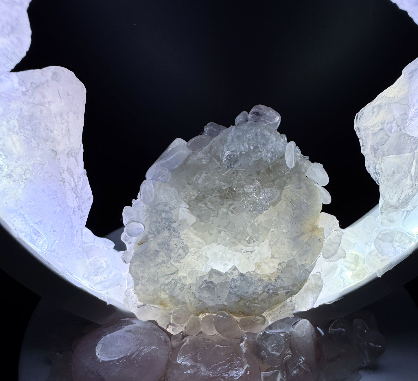 Crystal Glow Crystal Lamp.