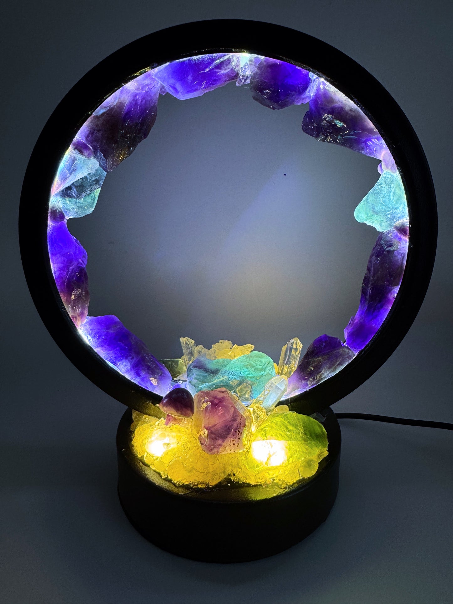 Fairy Circle Crystal Lamp.