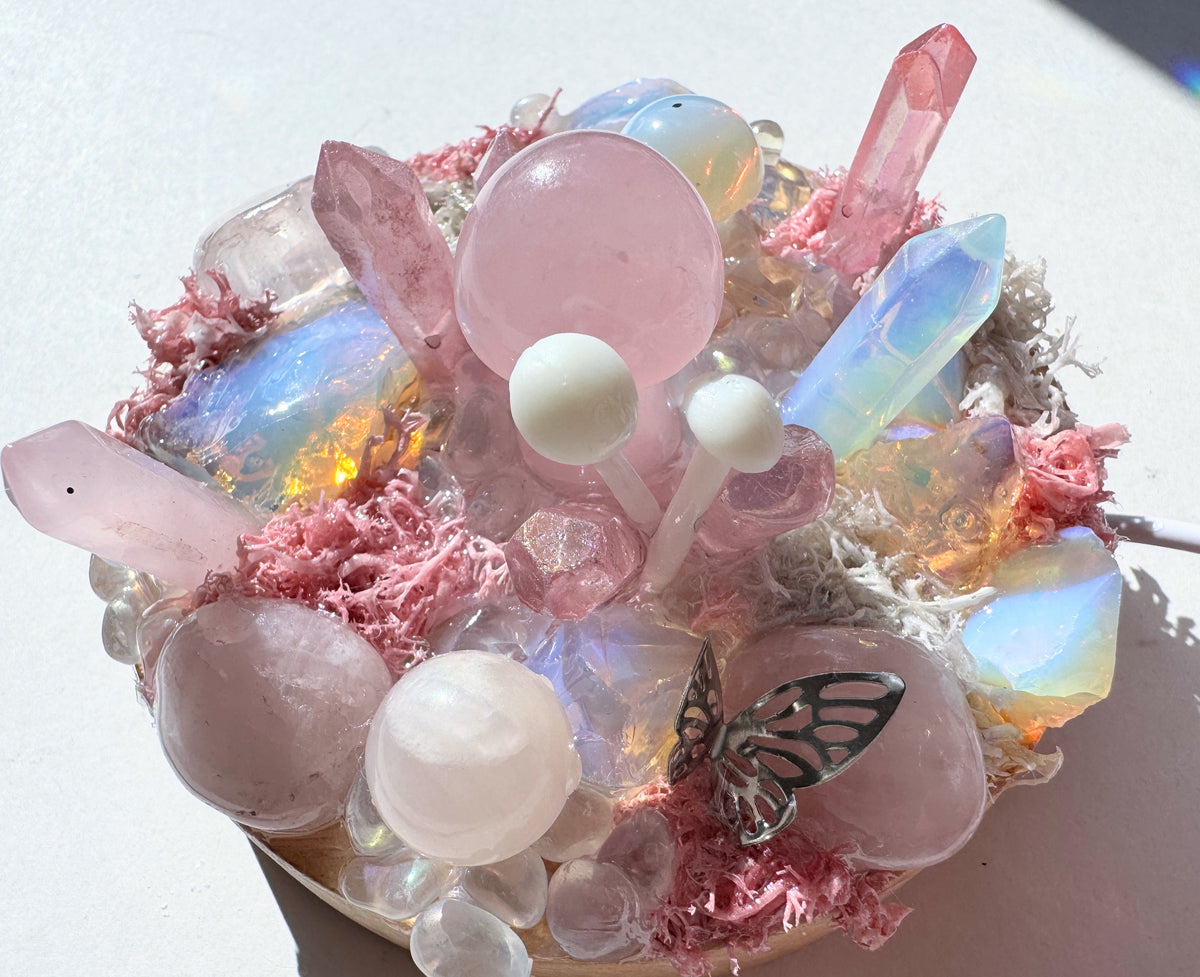 Fairy Light Garden Rose Quartz (mushroom)