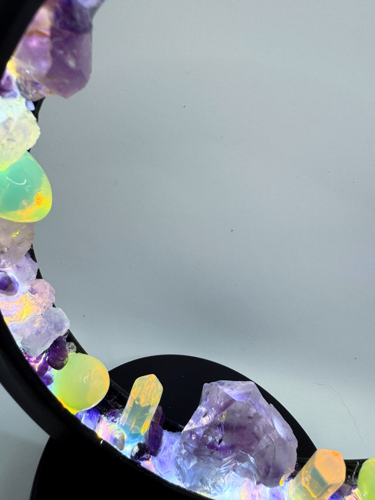 Crystal Portal Lamp “Lunar Glow”