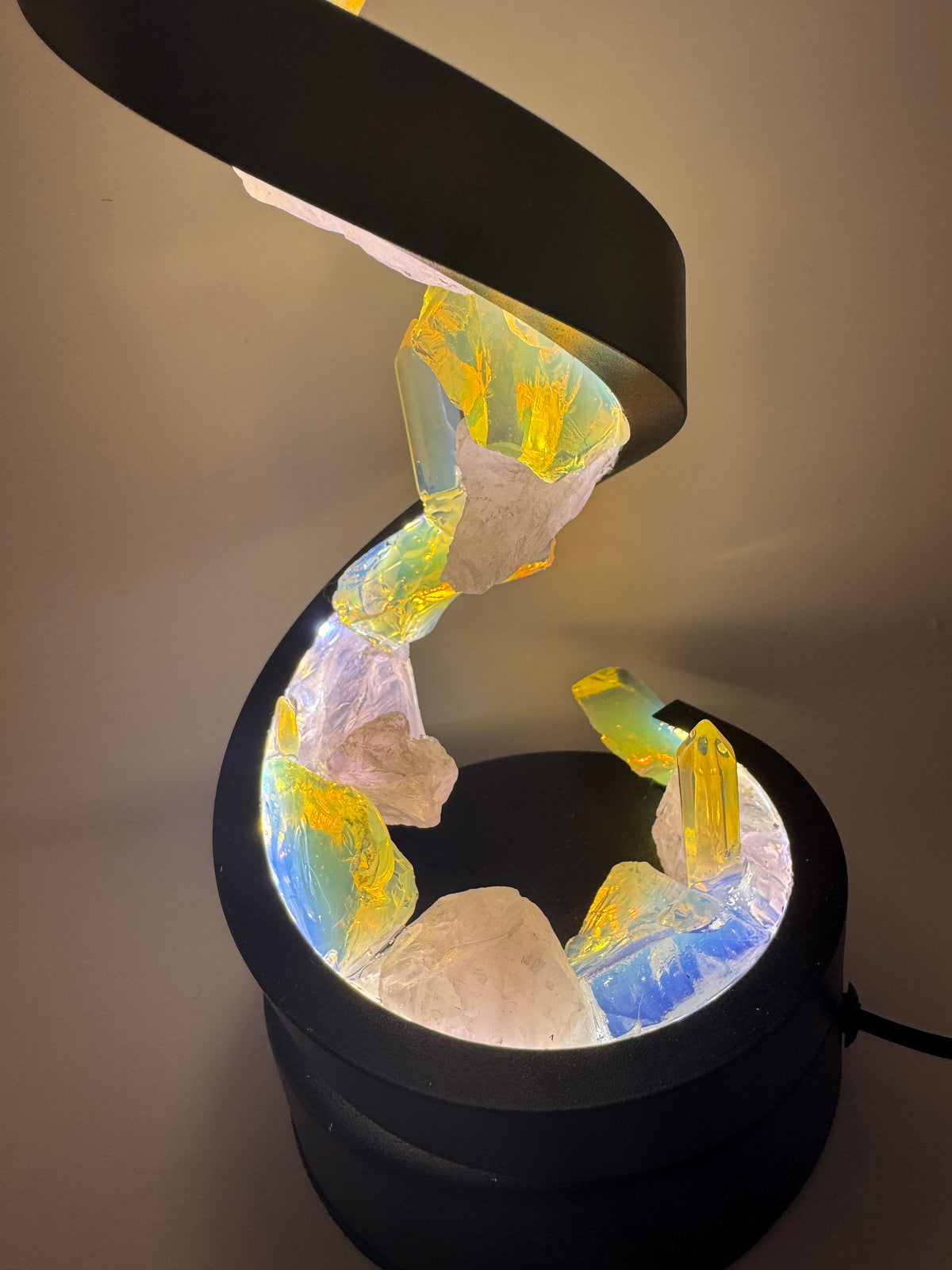 Crystal Spiral Lamp “Mystic Spiral”
