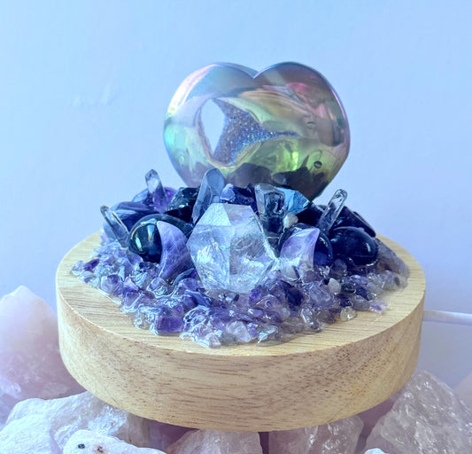 Amethyst Aura Heart Cluster Lamp LG
