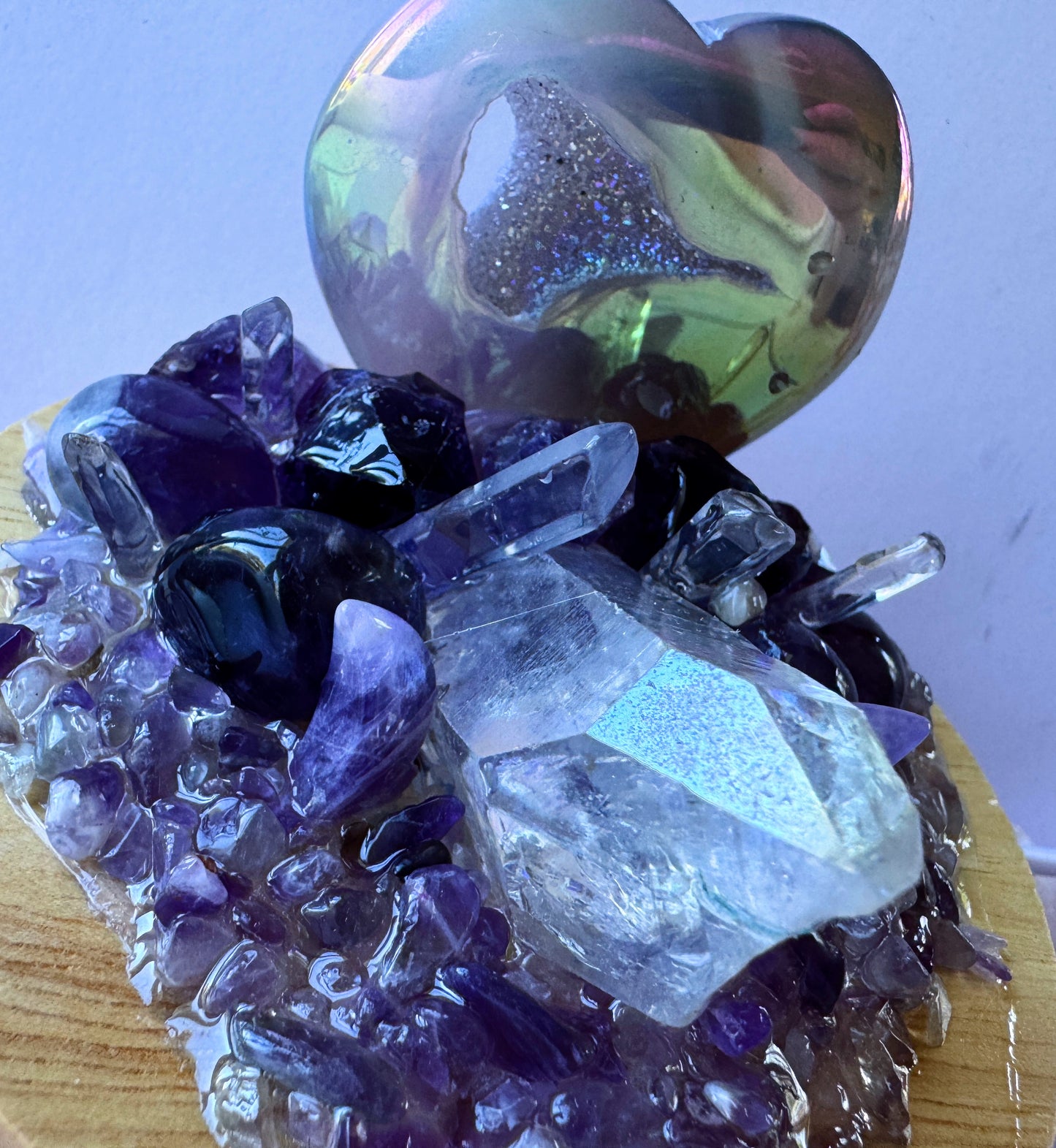 Amethyst Aura Heart Cluster Lamp LG