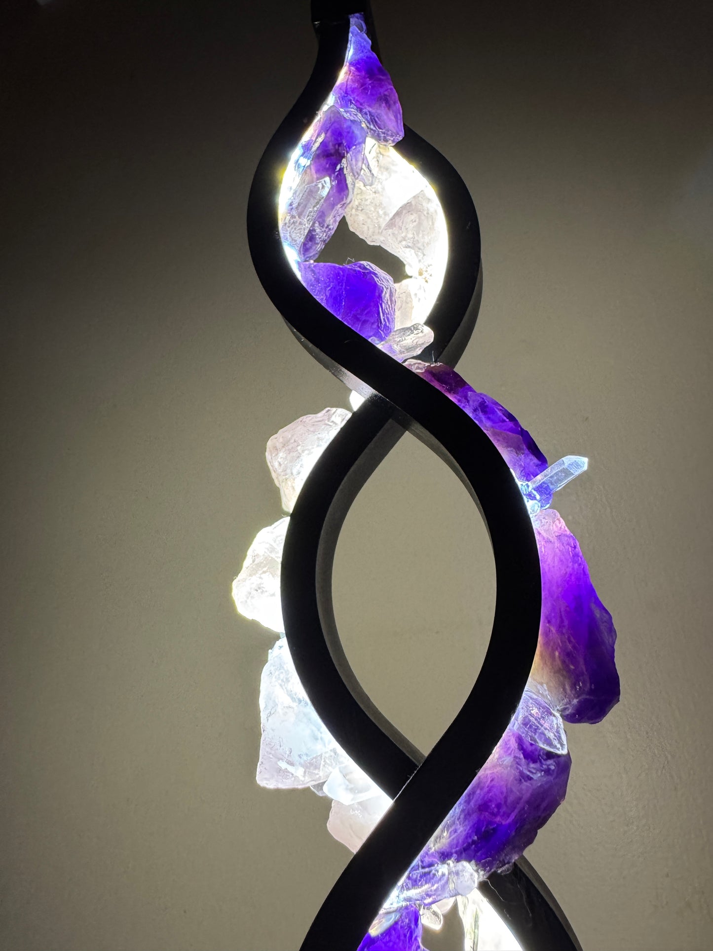 Crystal Lamp Amethyst Rose Twist