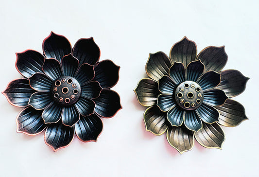Small lotus incense holder