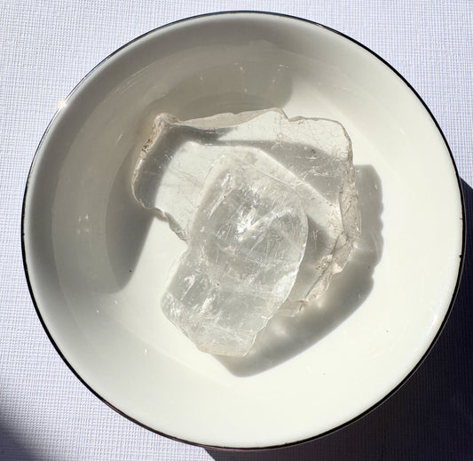 Clear Quartz Slabs.