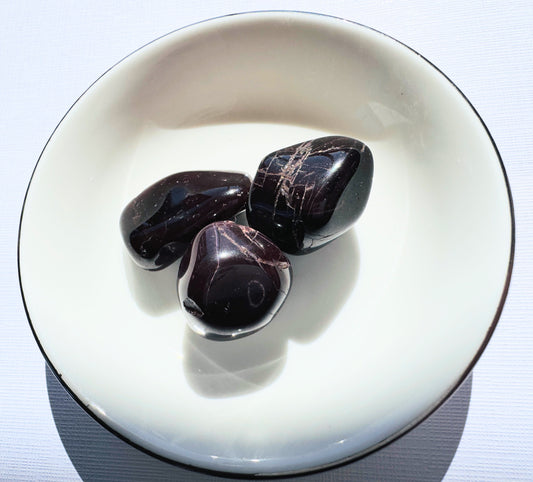 Garnet Tumbled Stones