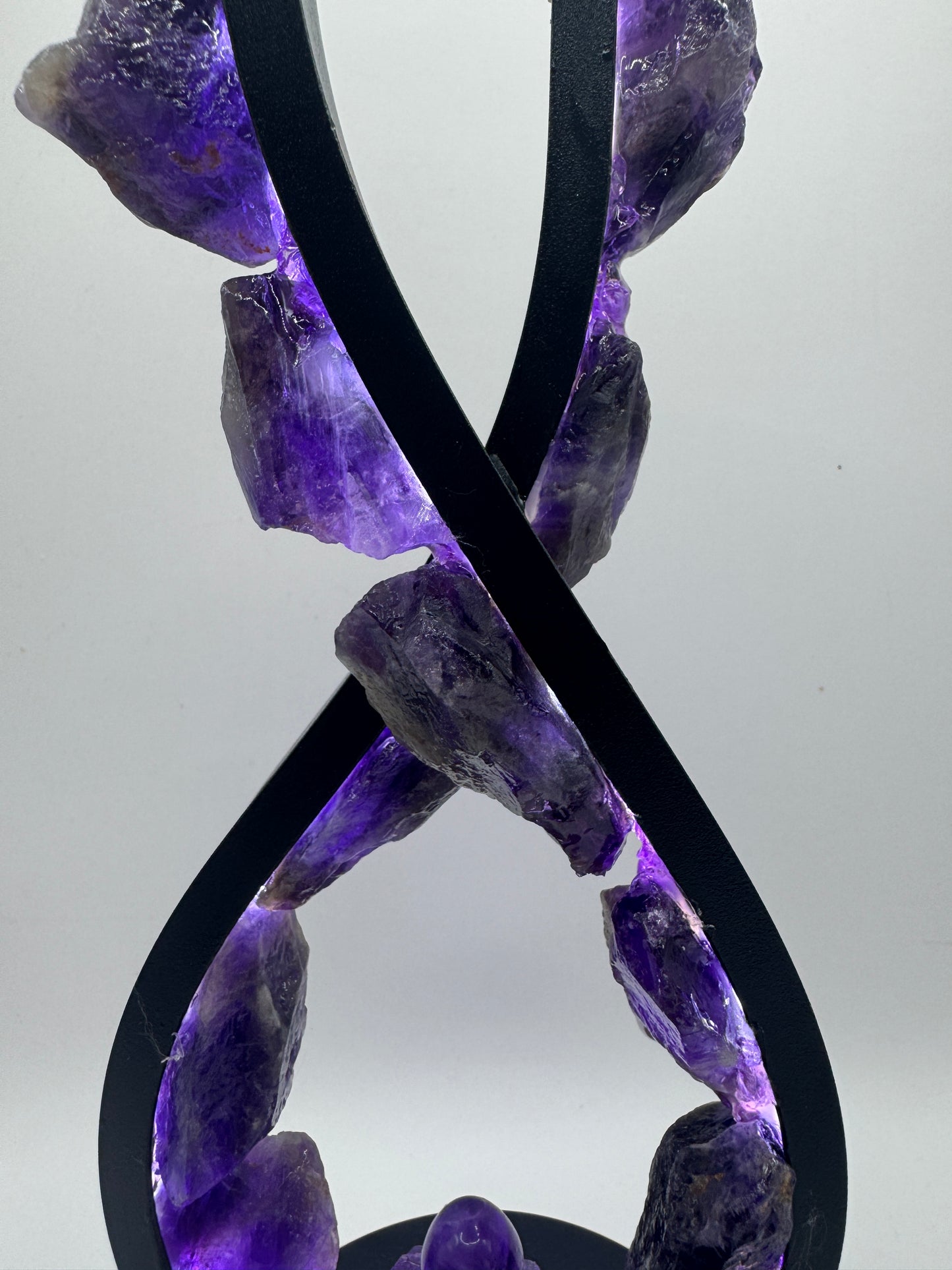 Flame Crystal Lamp “Amethyst Grove”