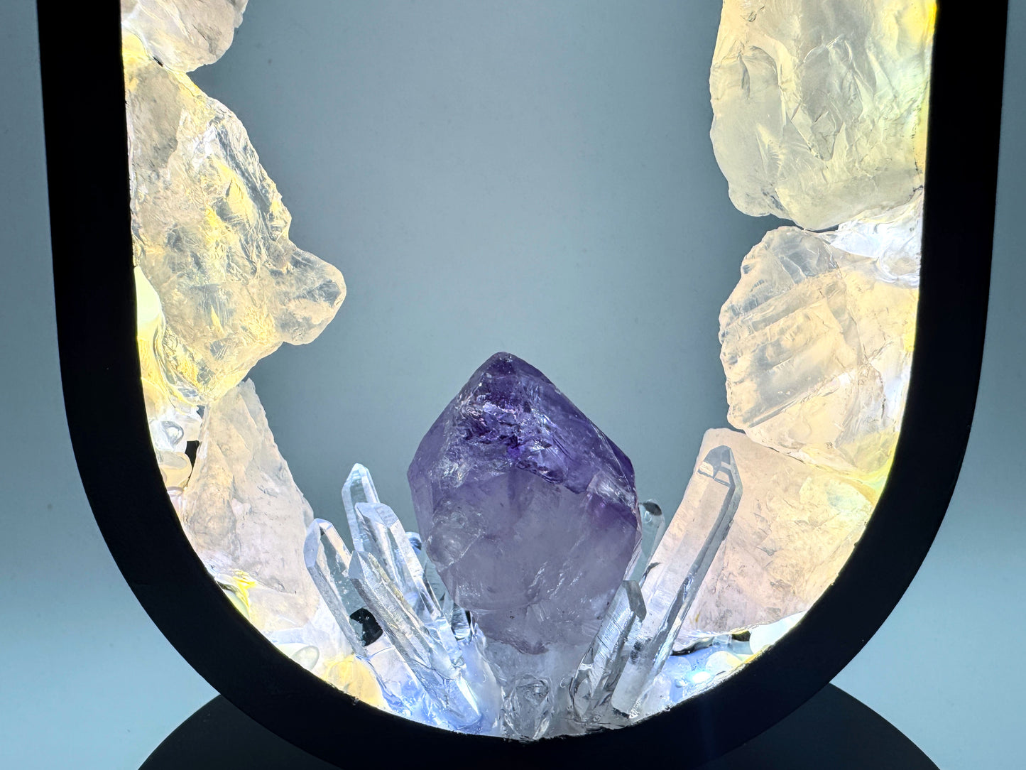 Crystal Portal Lamp “Rose Aura”